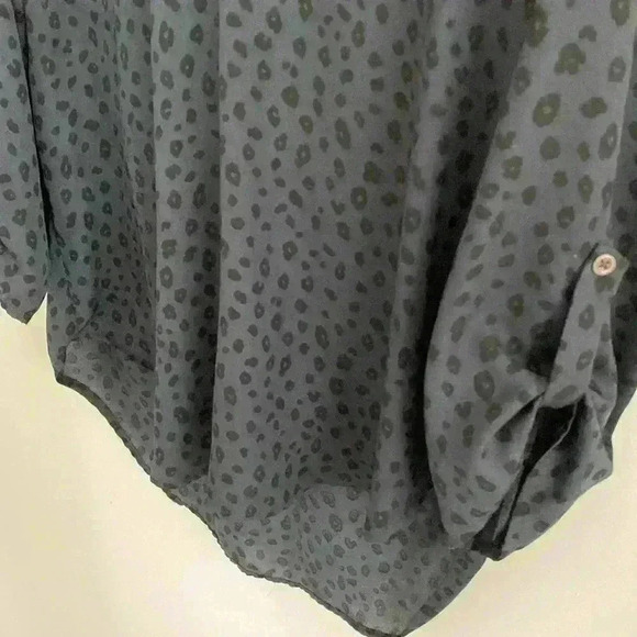 Women’s blouse. Leopard print. - Picture 4 of 5